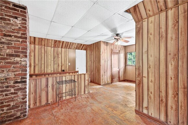 Building Photo - 1190 Cumberland Rd NE