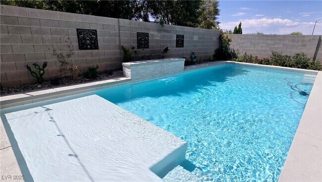 Building Photo - 9195 Arbor Glen St