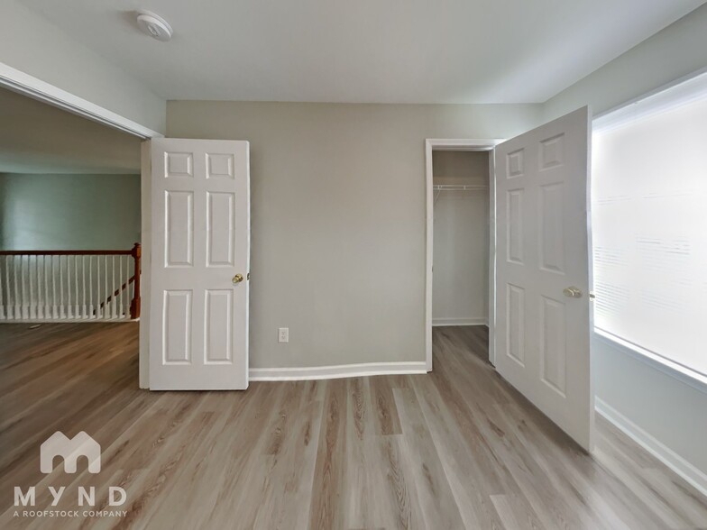 Building Photo - 165 Stallings Mill Dr