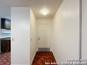 Building Photo - 117 Meadow Way