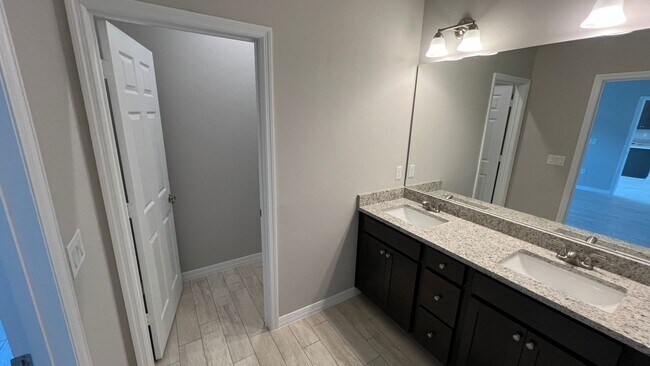 Building Photo - Stunning 3-Bed, 2-Bath Home in Palm Bay!