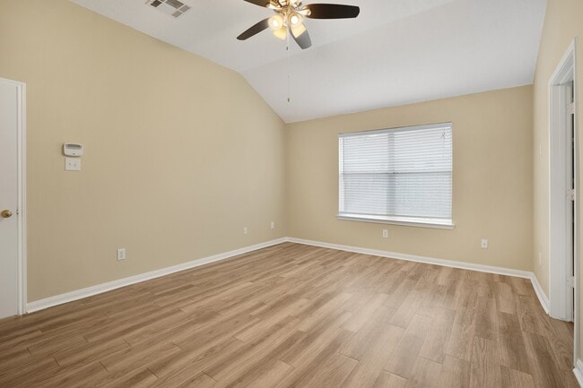 Building Photo - 21558 Duke Alexander Dr