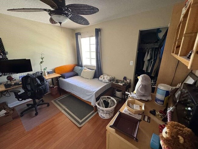 Building Photo - 7131 NW 114th Ct