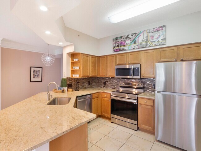 Building Photo - 9309 Myrtlewood Cir W