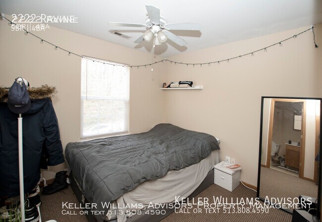 Building Photo - 2222 Ravine-