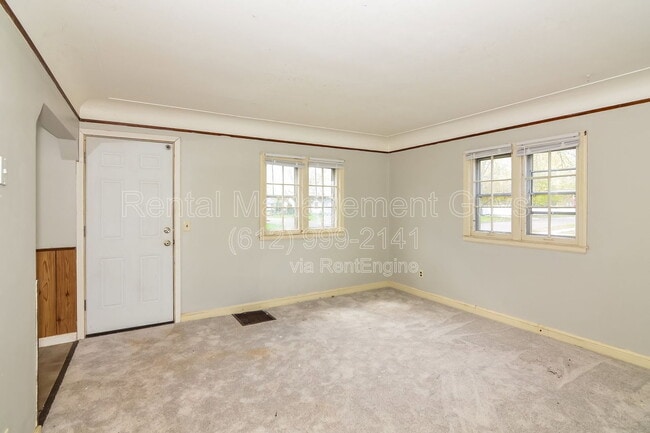 Building Photo - 4400 Xenia Ave N