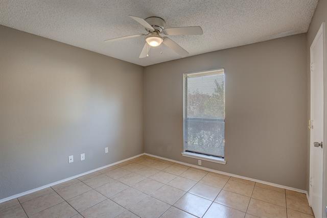 Building Photo - 420 Revolution Ln