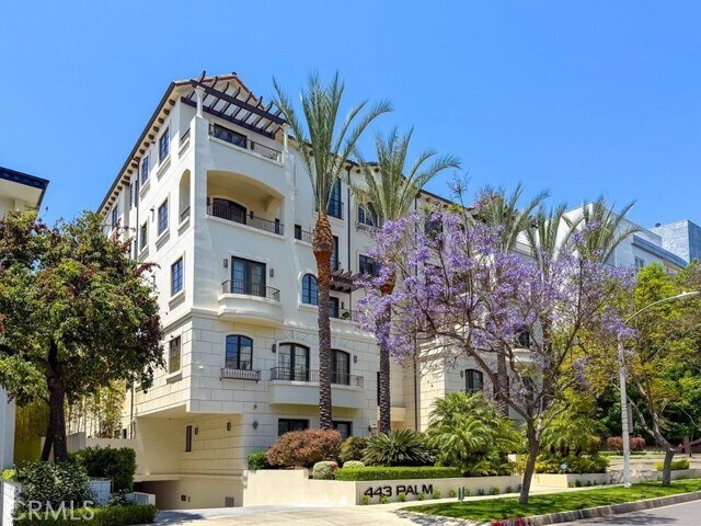 Building Photo - 443 N Palm Dr