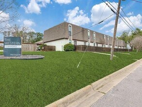 Building Photo - 7700 Chapin Rd