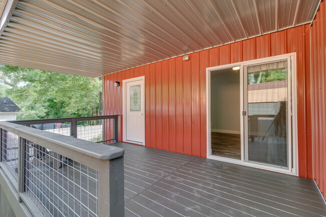 Relax on your covered porch - 807 Oliver Rd