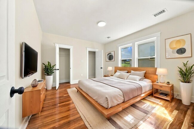 Building Photo - 32 Westmore Rd