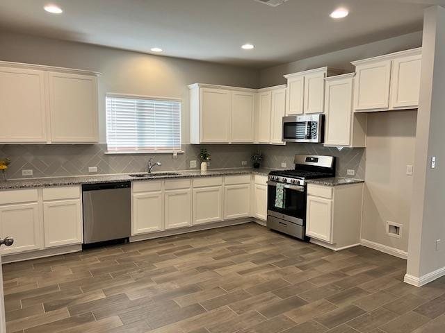 Building Photo - 221 Arabian Colt Dr