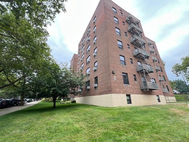 Building Photo - 211-02-211-73 73rd Ave