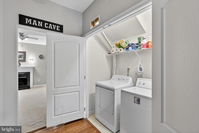 Building Photo - 43738 Clemens Terrace