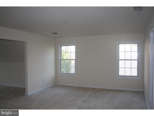 Building Photo - 529 Stone Ridge Dr