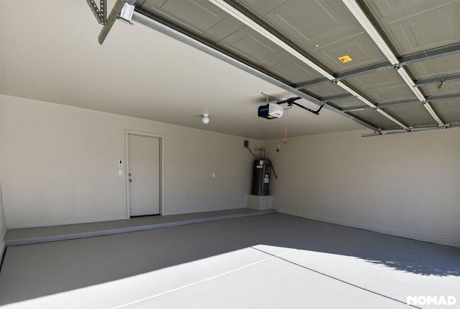 Building Photo - 22066 W Solano Dr