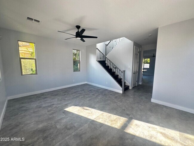 Building Photo - 3330 W Gran Paradiso Dr