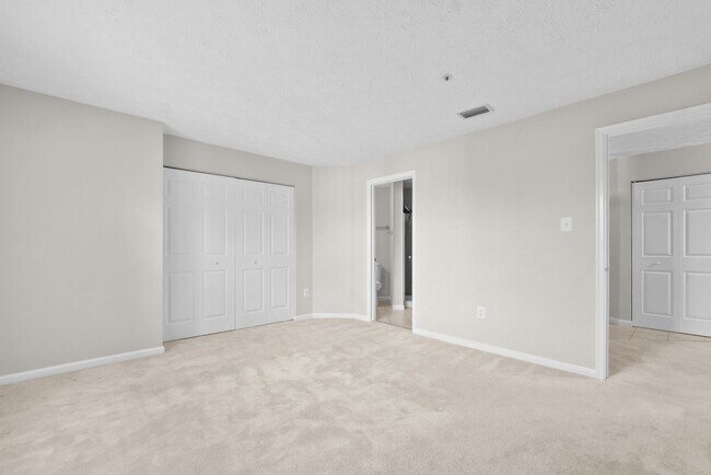 Building Photo - Amazing 2 Bedroom Rental