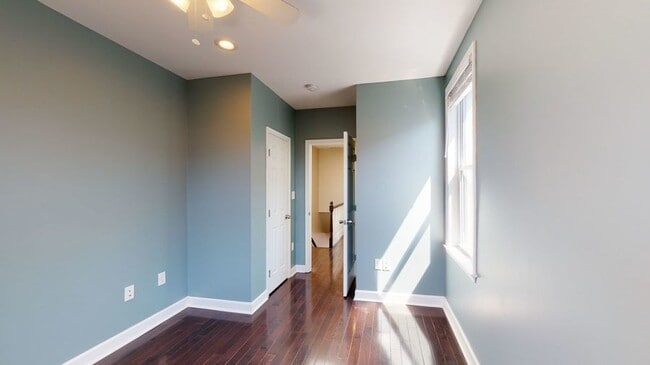 Building Photo - 1247 I St NE