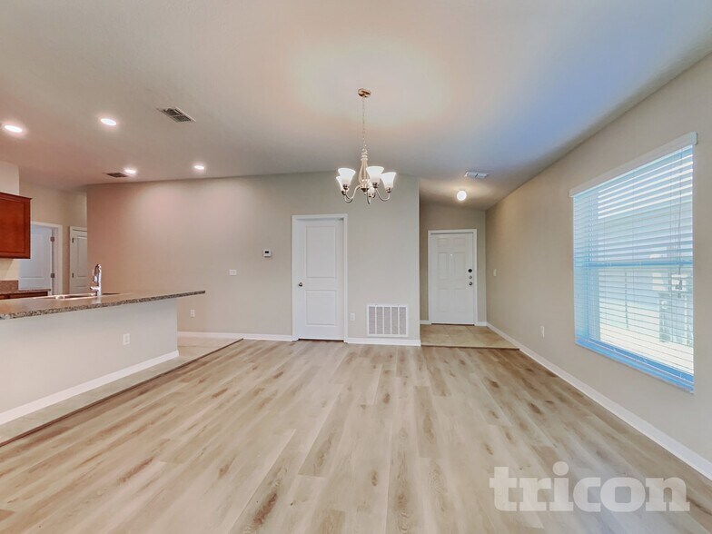 Building Photo - 8440 Hunters Fork Loop