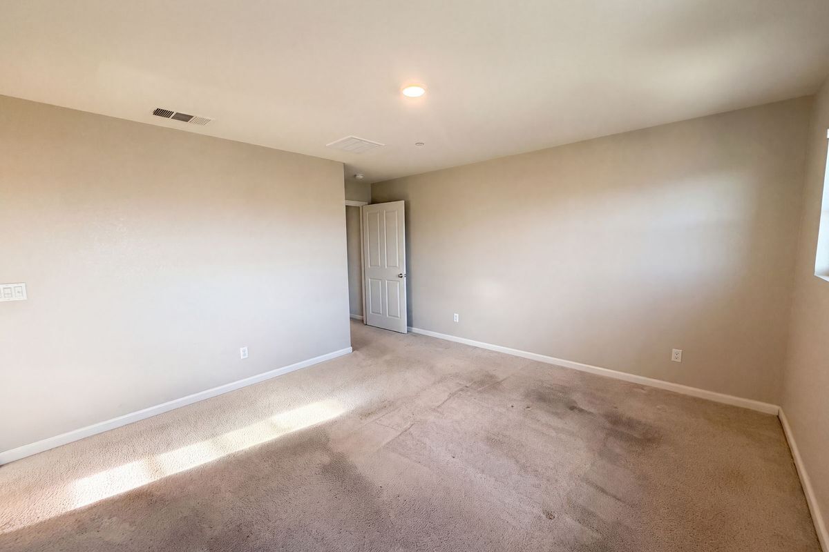 Building Photo - 8224 Kossum Wy