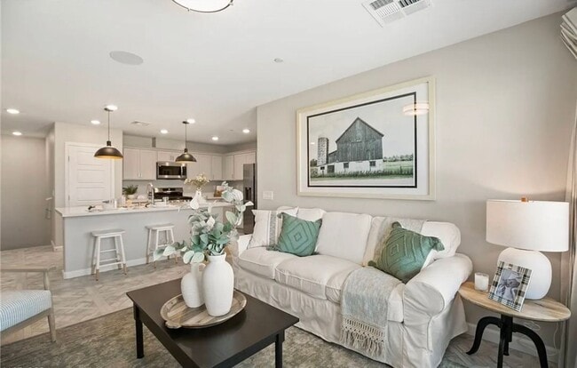 Building Photo - 2-Bedroom Brand New Furnished Townhome!
