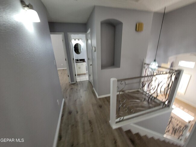 Building Photo - 1404 Black Ridge Dr