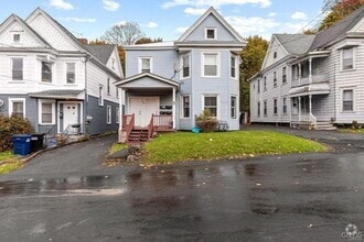 Building Photo - 117 Rider Ave