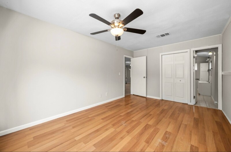 Building Photo - 7418 Oscar Dr