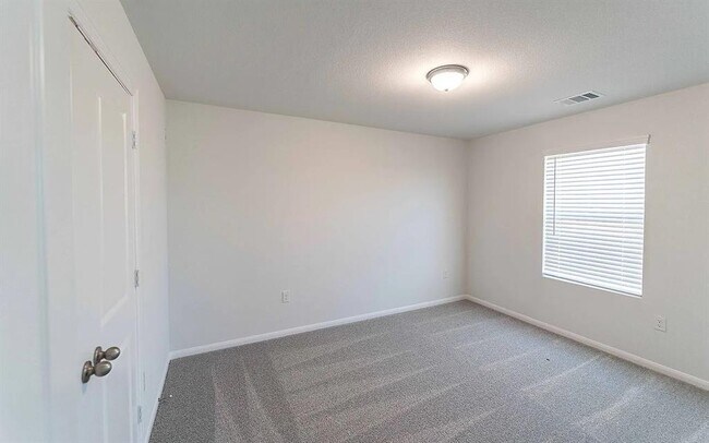 Building Photo - 515 Clearlake Dr