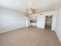 Building Photo - 311 E Ashley St