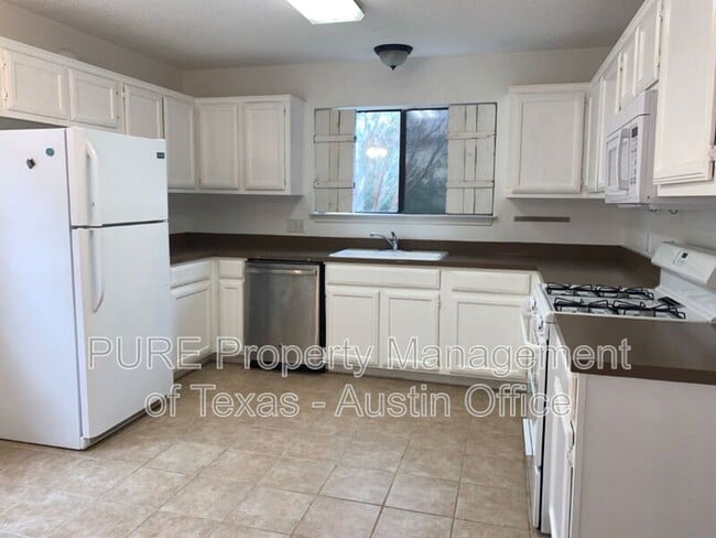 Building Photo - 15705 Monona Cove