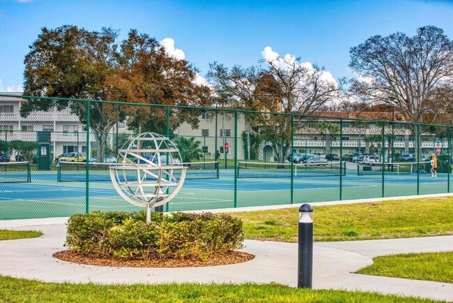 Building Photo - 2042 Australia Way W