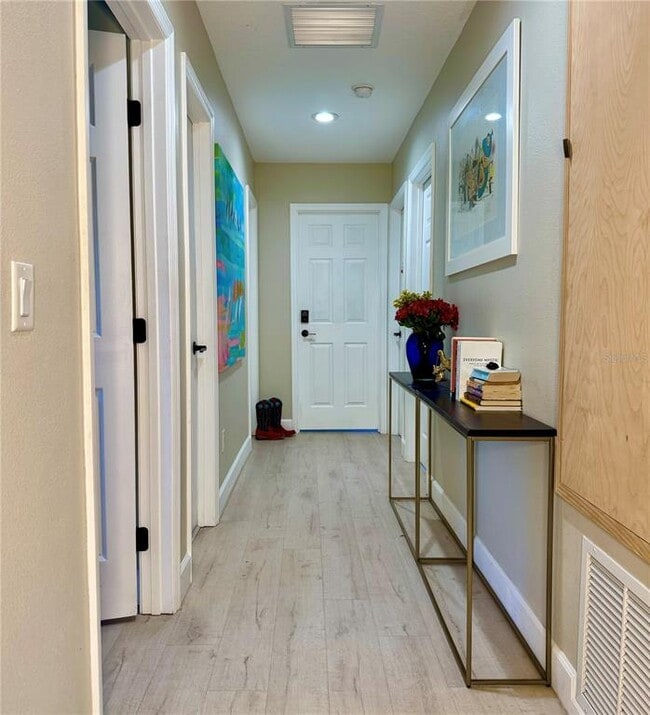 Building Photo - 1815 Barker Dr