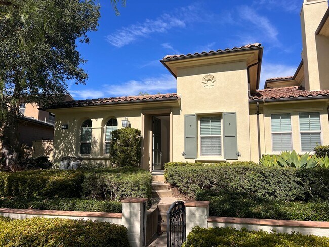 Building Photo - Portola Springs Beauty