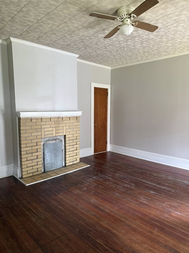 Building Photo - 625 O'Neal St