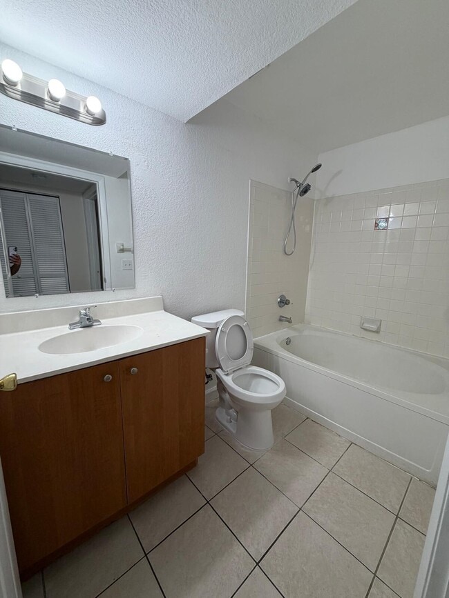 Building Photo - 1825 Palm Cove Blvd