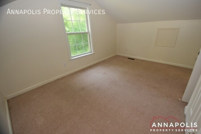 Building Photo - 1291 Circle Dr