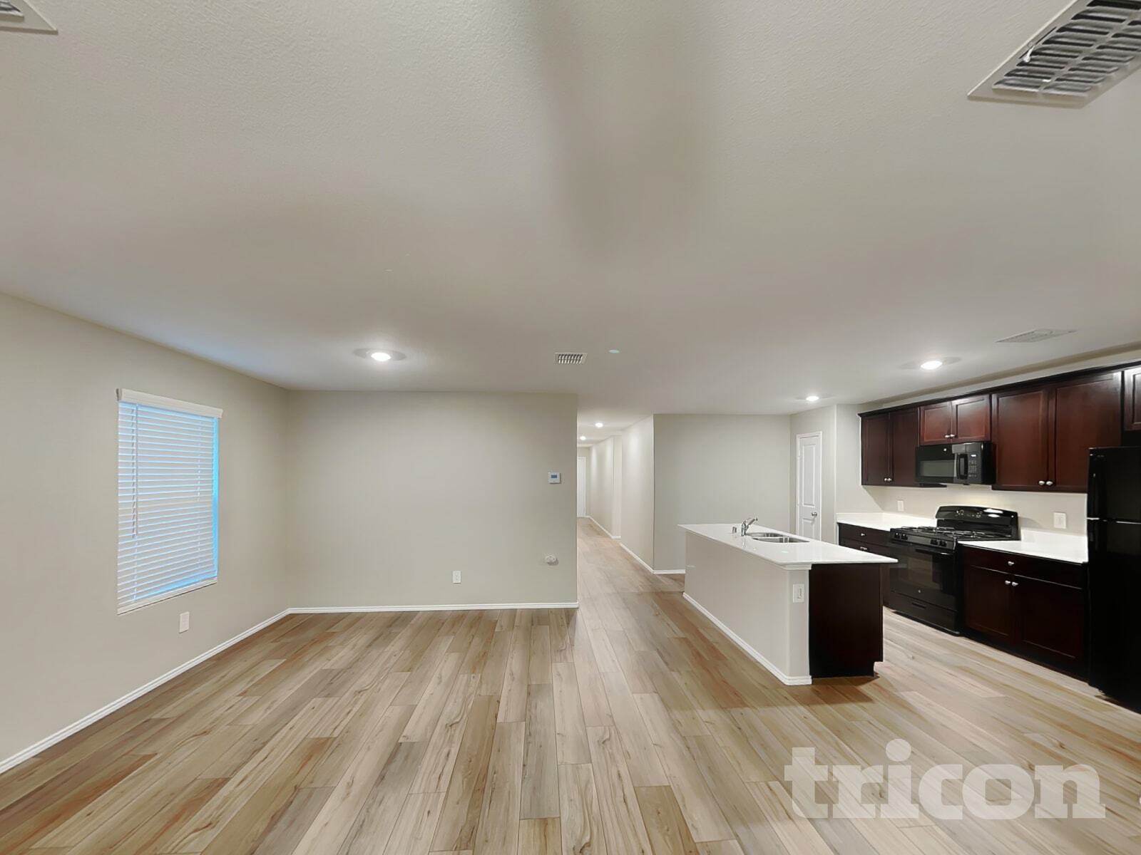 Building Photo - 1001 Odlozil Ln