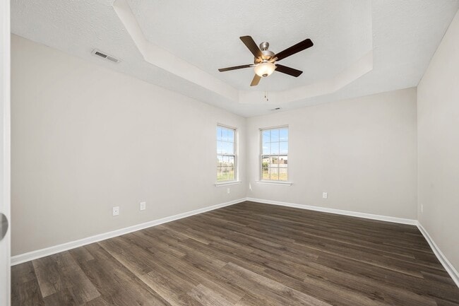 Building Photo - 107 Meadowbrook