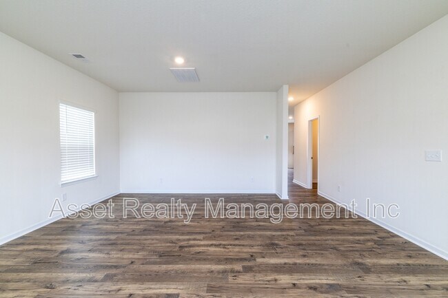 Building Photo - 4714 Willow Bluff Cir