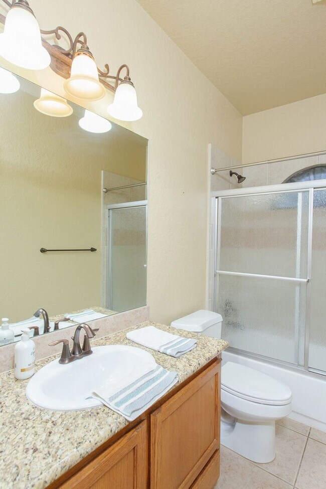 Building Photo - Beautiful 4 Bedroom Rental Home in Lytle, ...