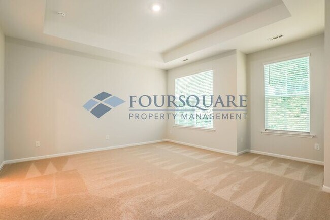 Building Photo - End Unit Townhome | 2nd Floor Loft | Washe...