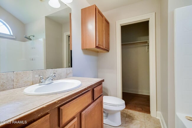 Building Photo - 200 King Arthurs Way