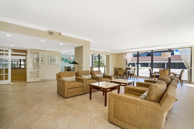 Building Photo - 4100 N Ocean Dr