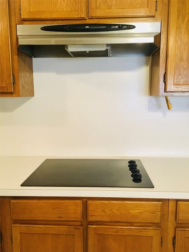 Building Photo - 16406 Moary Firth Dr