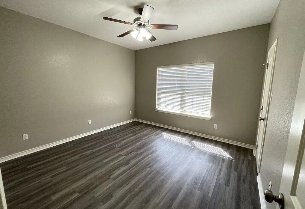 Building Photo - 4414 Reveille Rd