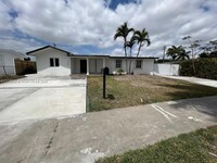 Building Photo - 11225 SW 47th Terrace