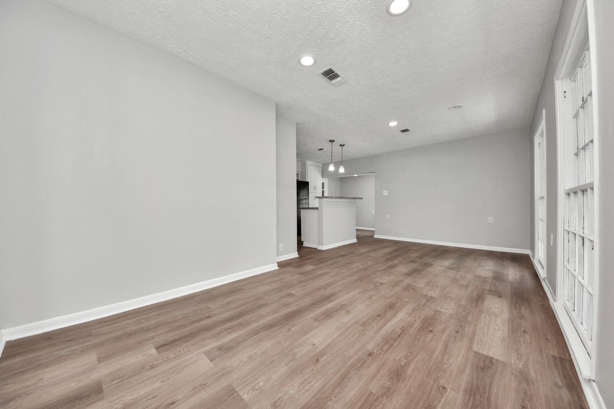 Building Photo - 3603 Crosby Cedar Bayou Rd