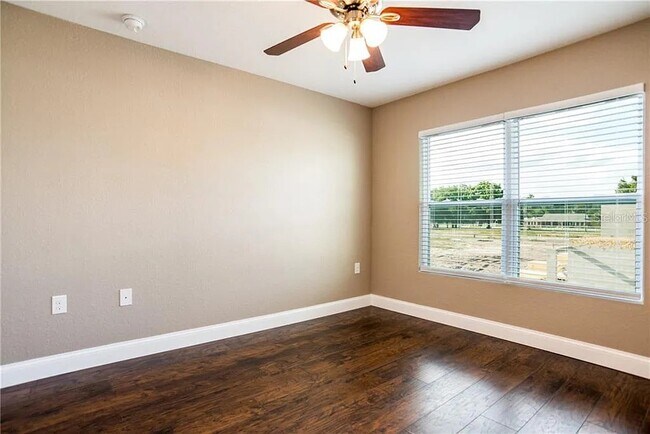 Building Photo - 5438 Lunn Landings Ave